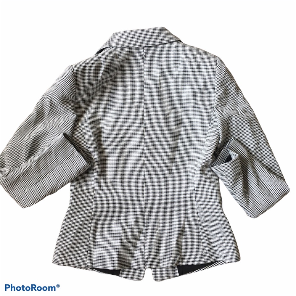 Tahari Candra Double-Breasted Houndstooth Blazer - Picture 7 of 7